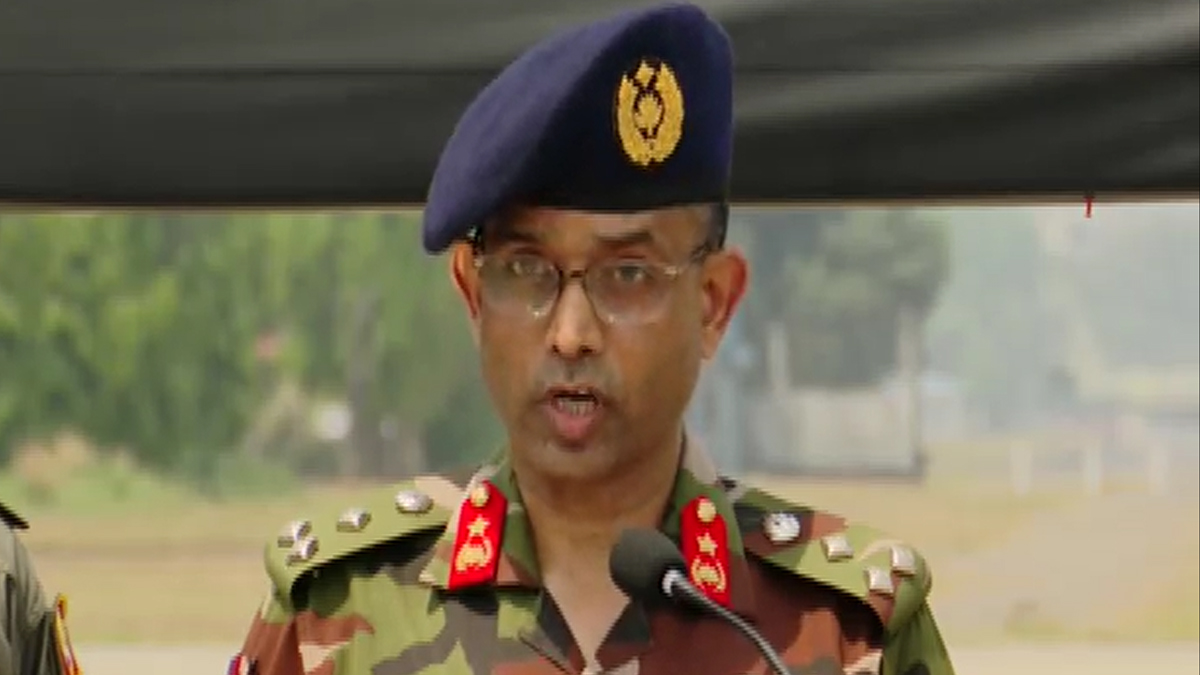 মিয়ানমারে সাড়ে ১৬ টন ত্রাণ পাঠালো বাংলাদেশ