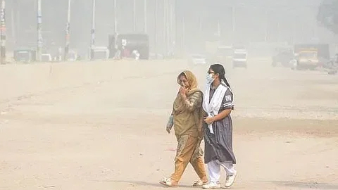 গত ৯ বছরে ঢাকার মানুষ নির্মল বাতাস পেয়েছে মাত্র ৩১ দিন