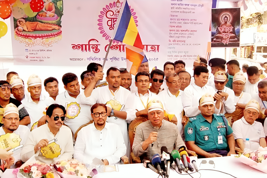 ধর্ম যার যার রাষ্ট্র সবার, দেশে বিভক্তির কোনো সুযোগ থাকবে না : আমীর খসরু
