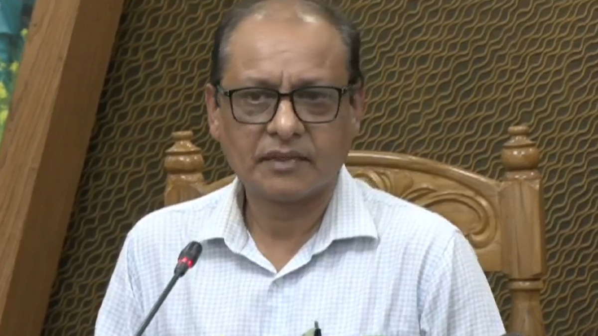 দেশের শিক্ষাব্যবস্থা নিয়ে অসন্তোষ প্রাথমিক ও গণশিক্ষা উপদেষ্টার