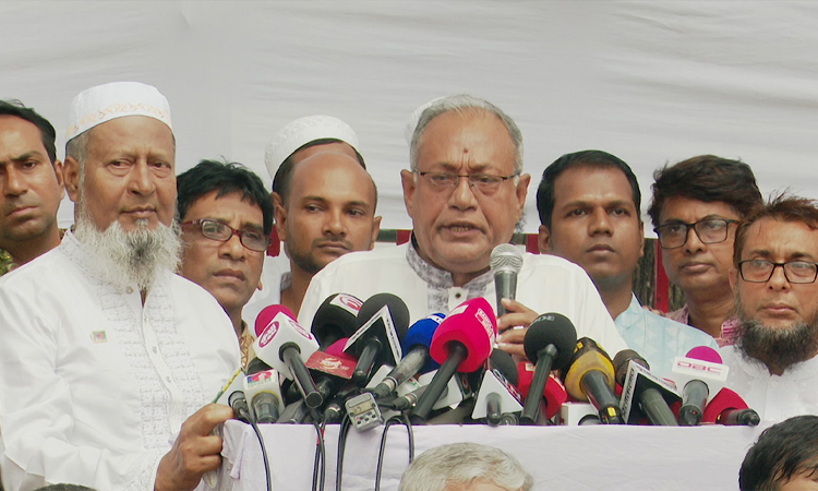বিনা ভোটের নির্বাচনে জড়িতদের চাকরি থেকে অব্যাহতির দাবি আসাদুজ্জামান রিপনের
