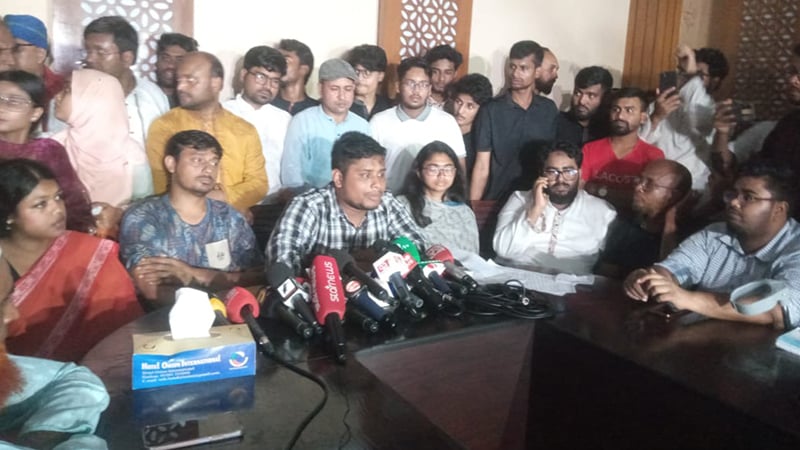 জুলাই সনদ, বিচার, নির্বাচন সব প্যাকেজ আকারে হতে হবে: হাসনাত আব্দুল্লাহ