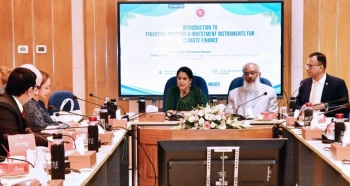 প্রকৃতিকে ধ্বংস করে উন্নয়ন টেকসই হবে না : পরিবেশ উপদেষ্টা