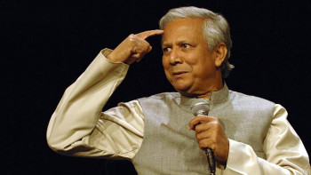 ‘ড. ইউনূস পদত্যাগ করবেন না’