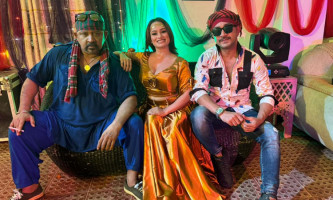 নিকির নাচে মাতবে হল—‘সন্ধ্যা আকাশের আমি তারা’ আইটেম গানে চমক