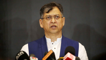 প্রধান উপদেষ্টার পদত্যাগ নয়, নির্বাচনের রোডম্যাপ চায় বিএনপি: সালাহউদ্দিন আহমদ