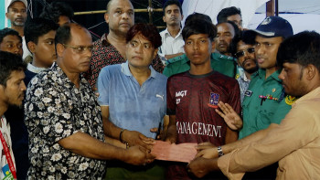 দুর্ঘটনায় বাবা হারানো কিশোর আশরাফুলকে আর্থিক সহায়তা তারেক রহমানের