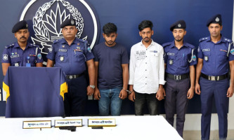 রাউজানে বিদেশি পিস্তল ও গুলিসহ দুই মাদক কারবারি গ্রেফতার