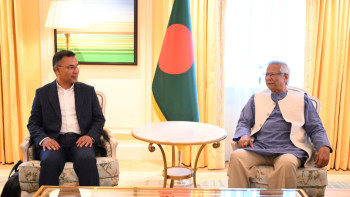 ড. ইউনূস ও তারেক রহমানের মধ্যে কুশল বিনিময়ের সময় যা আলাপ হলো