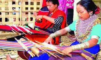 বিলুপ্তির পথে শেরপুরের গারো পাহাড়ের ক্ষুদ্র নৃগোষ্ঠীর তাঁতশিল্প