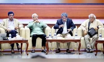আলোচনা অত্যন্ত ইতিবাচক, জুলাই মাসে জাতীয় সনদের আশা করছি: আলী রীয়াজ