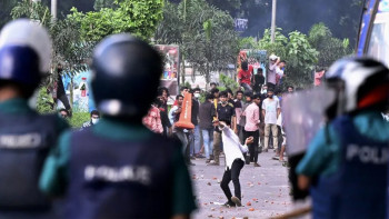 আন্দোলনকারীদের ওপর গুলির নির্দেশ দেন শেখ হাসিনা: ফাঁস হওয়া অডিওর সত্যতা পেয়েছে বিবিসি