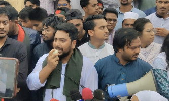 ৩ আগস্টের মধ্যে জুলাই ঘোষণাপত্র না এলে আন্দোলনের হুঁশিয়ারি নাহিদের