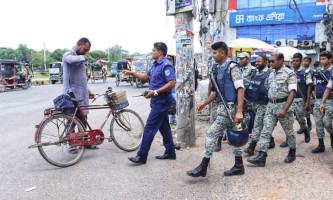 গোপালগঞ্জে পুলিশের দুই মামলায় গ্রেপ্তার অন্তত ৯০